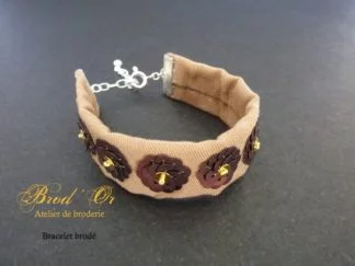 Bracelet brodé "Les fleurs" coloris camel