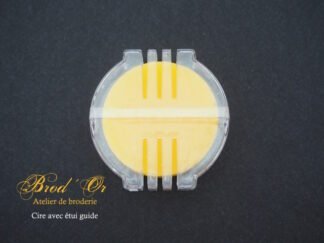 Cire avec étui guide